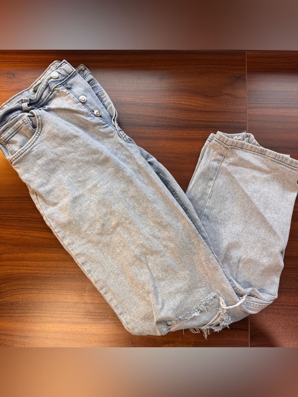 Wild Fable Light Wash Super High Rise Straight Jeans Ripped Distressed Knees